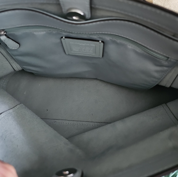 Coach purse with matching wallet. - Picture 3 of 9